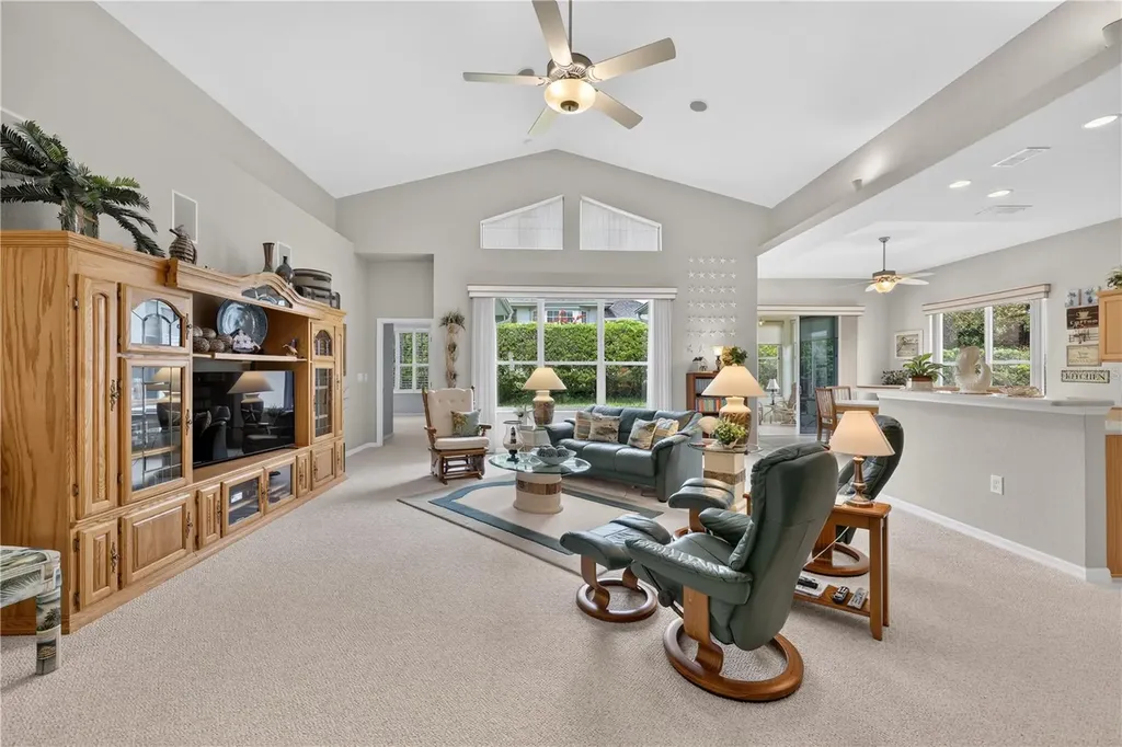 11042 SW 73rd Court Ocala FL 34476