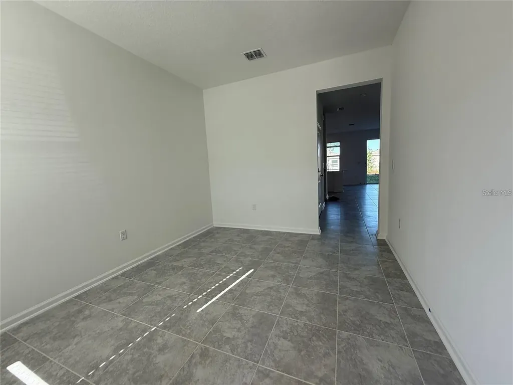 2533 Skyline Loop Kissimmee FL 34758