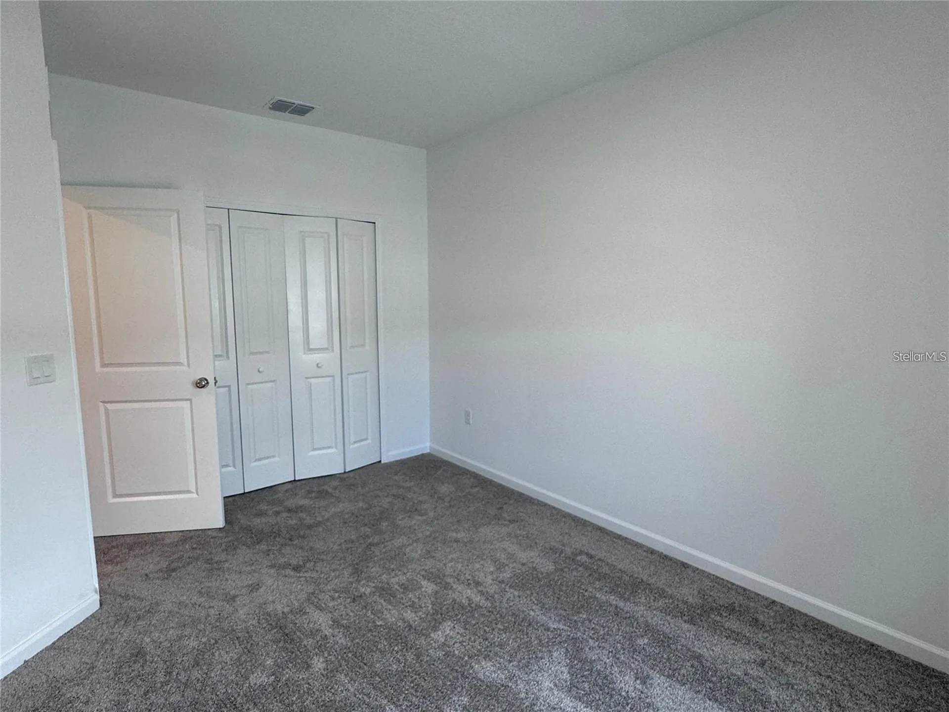 2533 Skyline Loop Kissimmee FL 34758