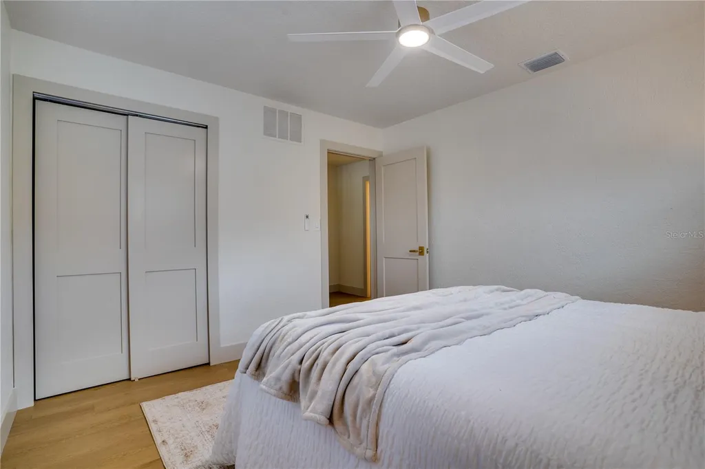 4319 15th Avenue N St Petersburg FL 33713