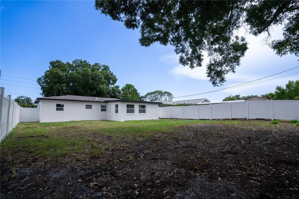 4319 15th Avenue N St Petersburg FL 33713