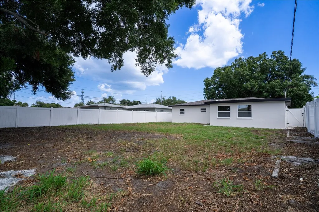 4319 15th Avenue N St Petersburg FL 33713