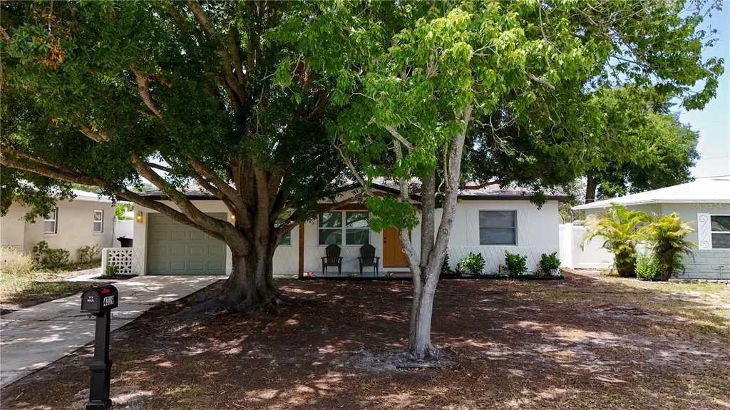 4319 15th Avenue N St Petersburg FL 33713