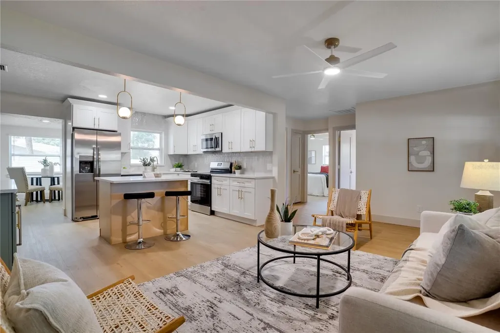 4319 15th Avenue N St Petersburg FL 33713