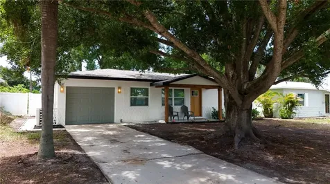 4319 15th Avenue N St Petersburg FL 33713