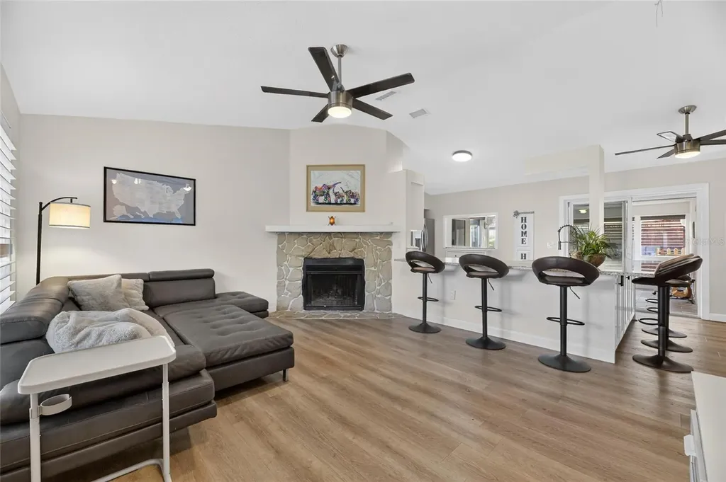 614 Stillview Circle Brandon FL 33510