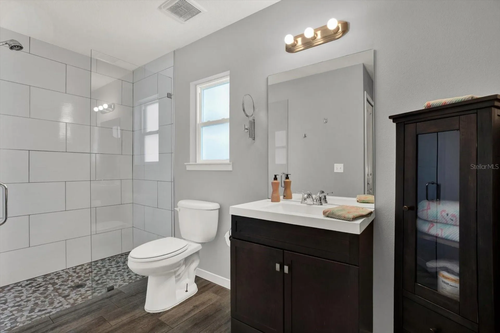 2011 Outer Drive Sarasota FL 34231