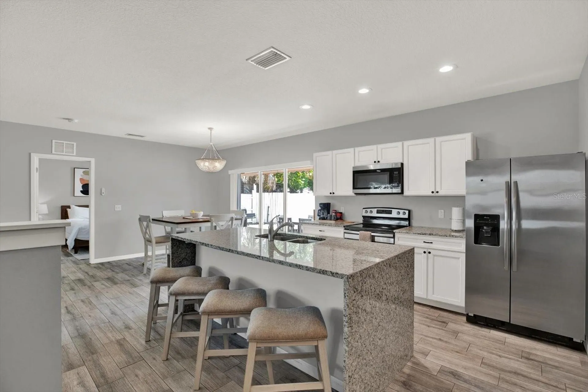 2011 Outer Drive Sarasota FL 34231