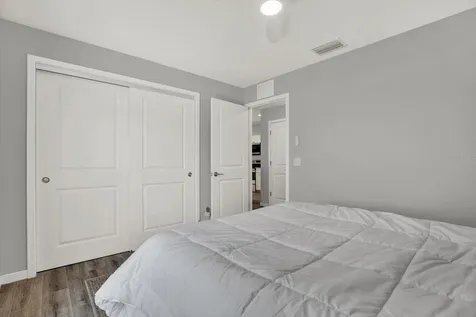 2011 Outer Drive Sarasota FL 34231