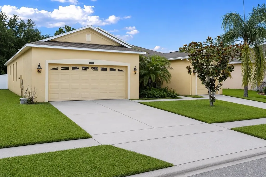 2336 Crosston Circle Orlando FL 32824