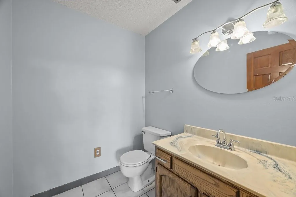 251 Cue Lake Drive Hawthorne FL 32640