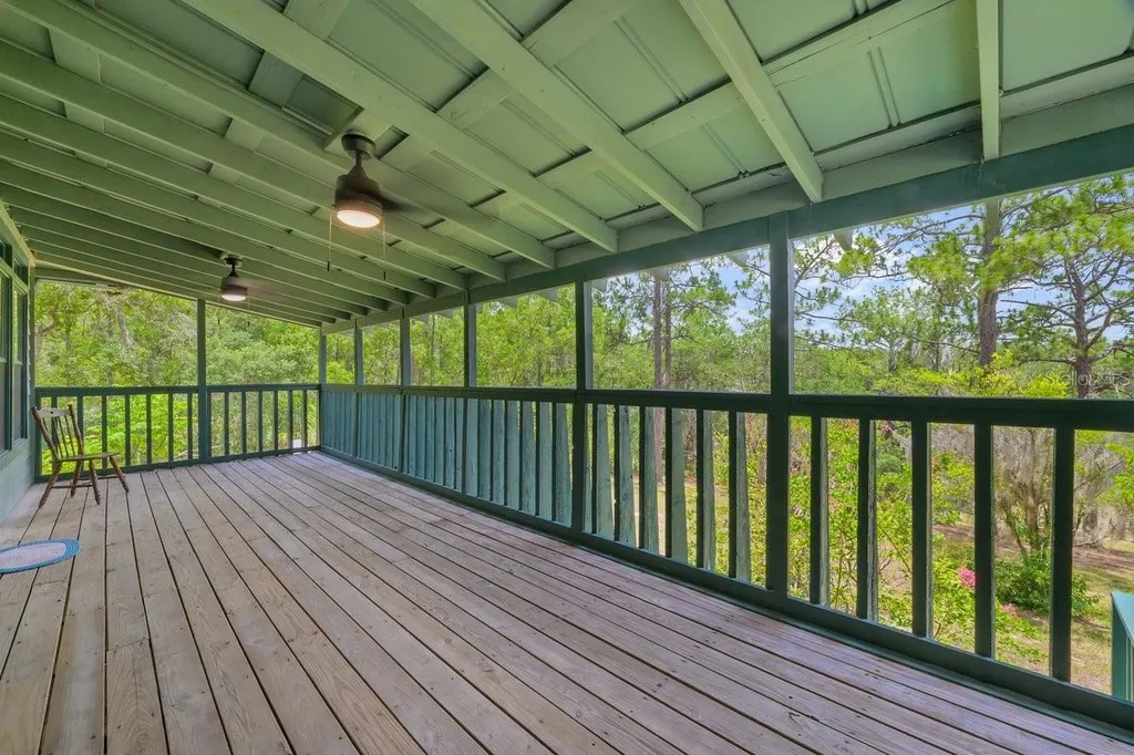 251 Cue Lake Drive Hawthorne FL 32640