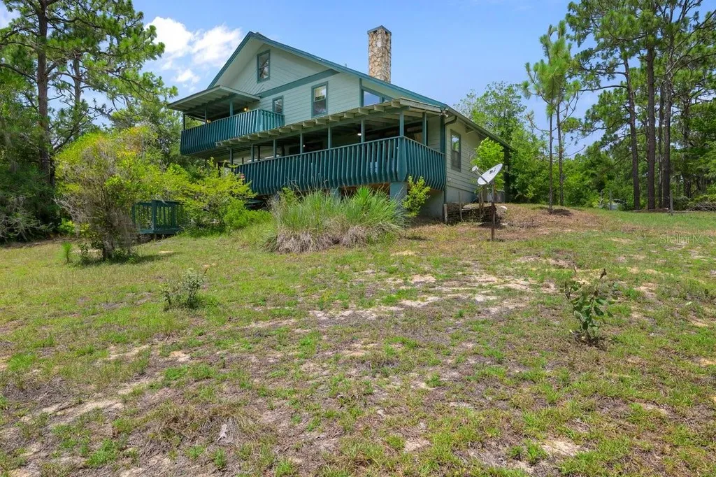 251 Cue Lake Drive Hawthorne FL 32640
