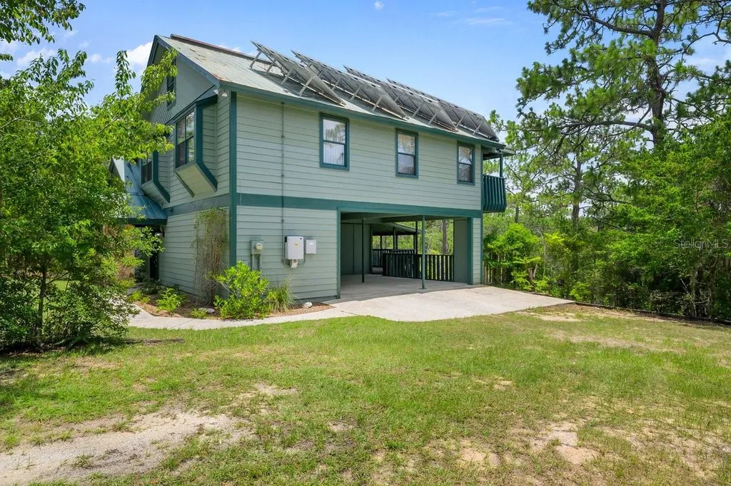 251 Cue Lake Drive Hawthorne FL 32640