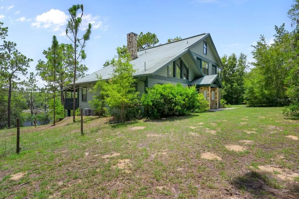 251 Cue Lake Drive Hawthorne FL 32640
