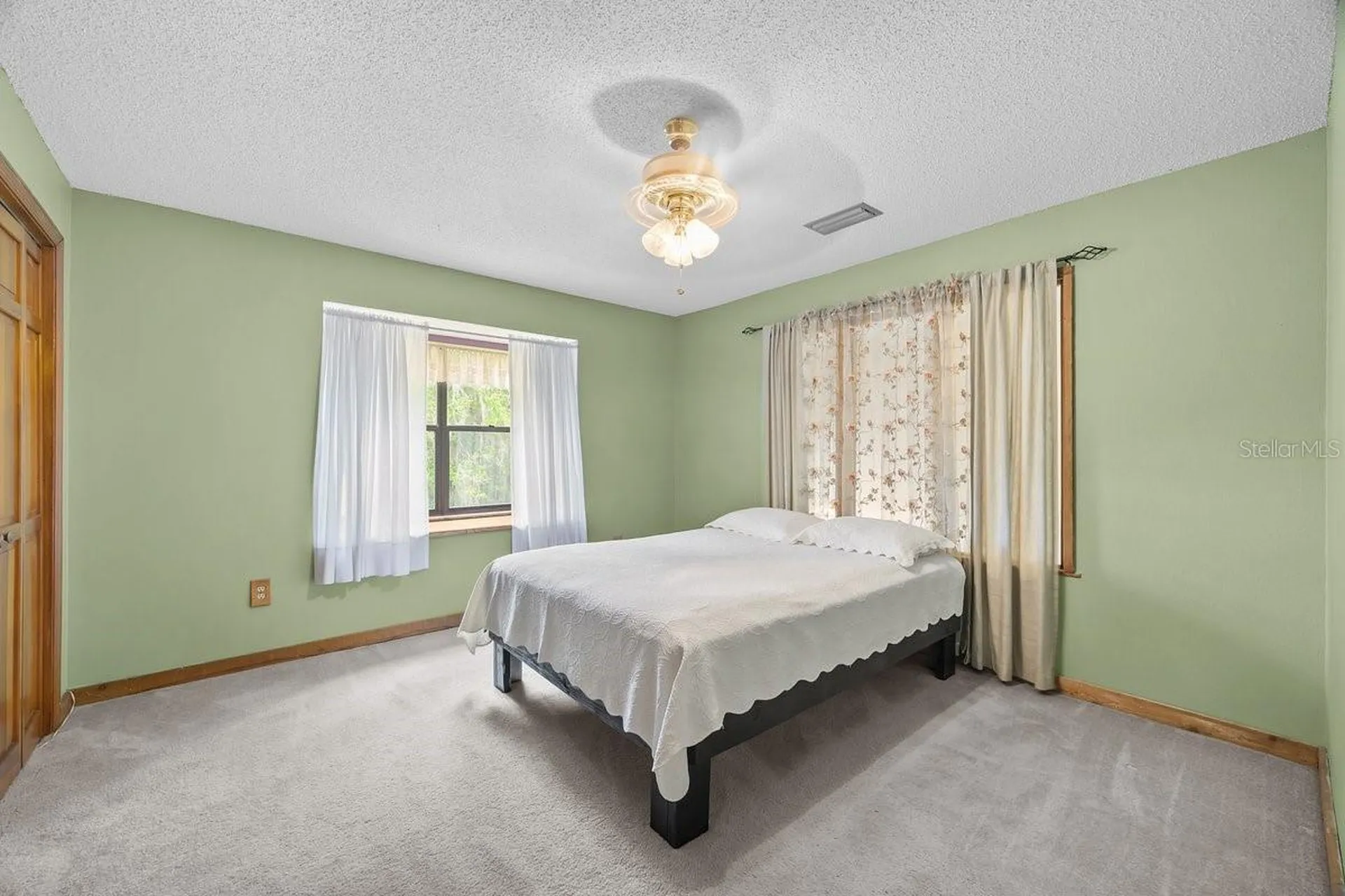 251 Cue Lake Drive Hawthorne FL 32640