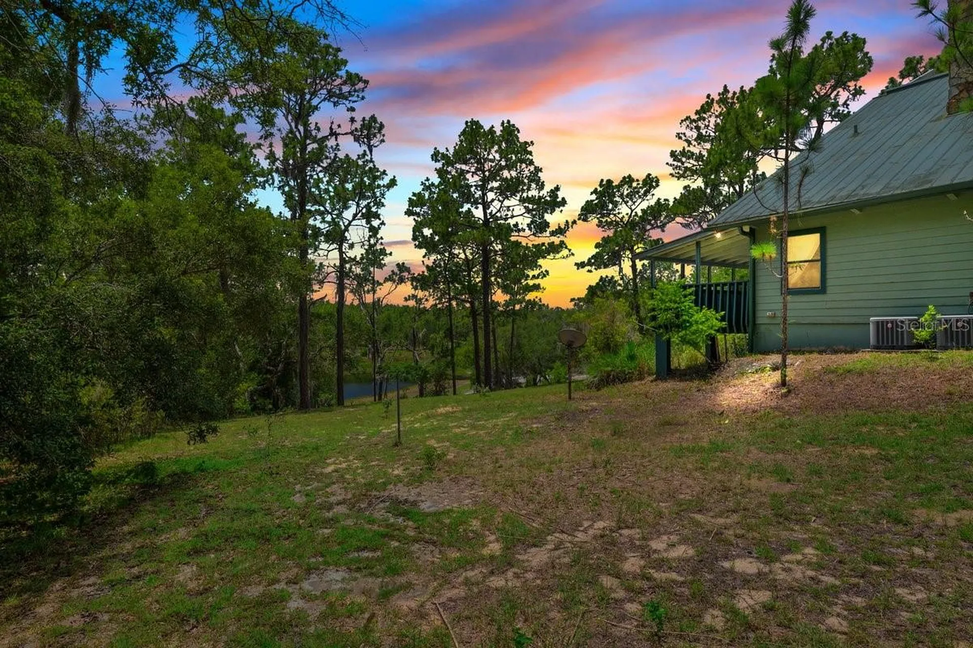251 Cue Lake Drive Hawthorne FL 32640