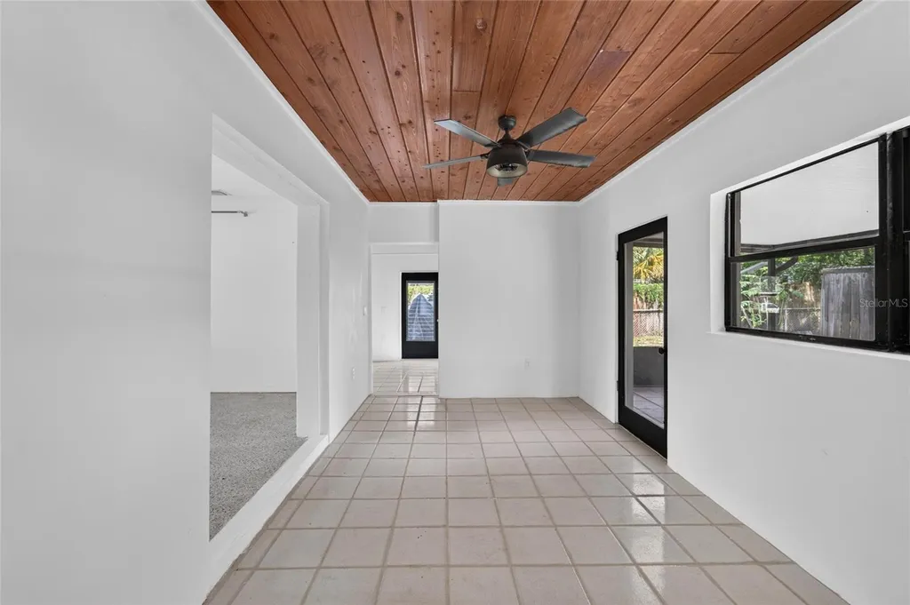 408 Berwick Avenue Tampa FL 33617