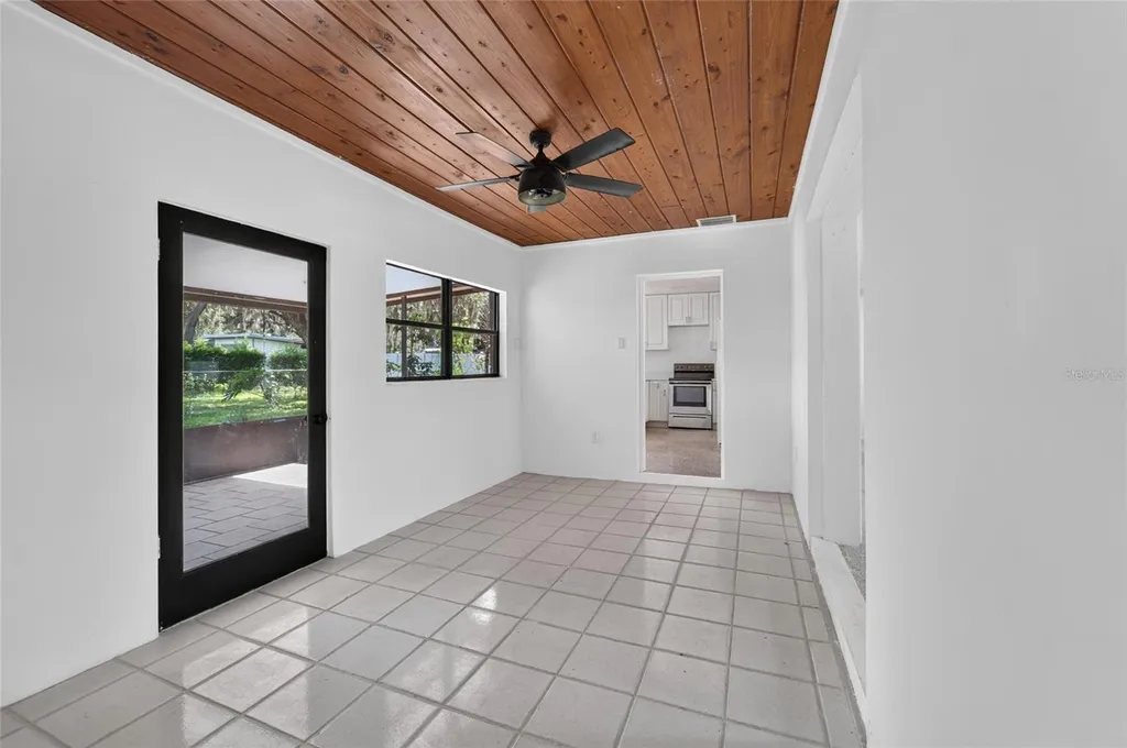 408 Berwick Avenue Tampa FL 33617