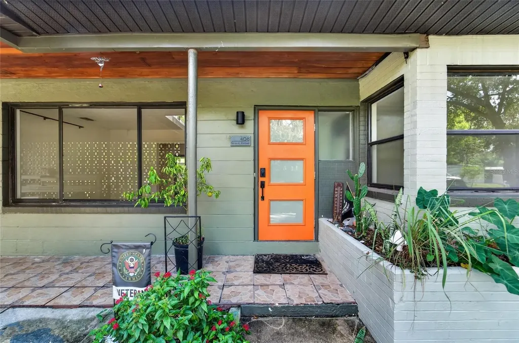 408 Berwick Avenue Tampa FL 33617
