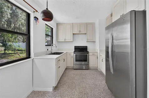 408 Berwick Avenue Tampa FL 33617
