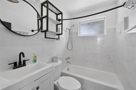 408 Berwick Avenue Tampa FL 33617