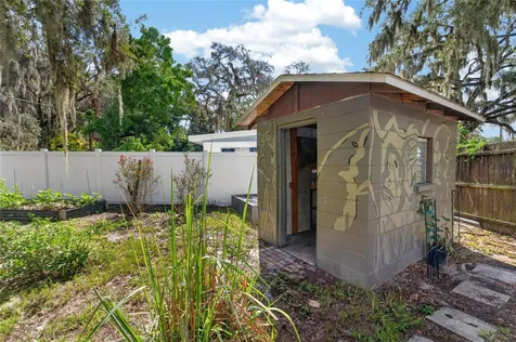 408 Berwick Avenue Tampa FL 33617