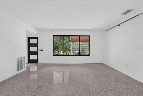 408 Berwick Avenue Tampa FL 33617