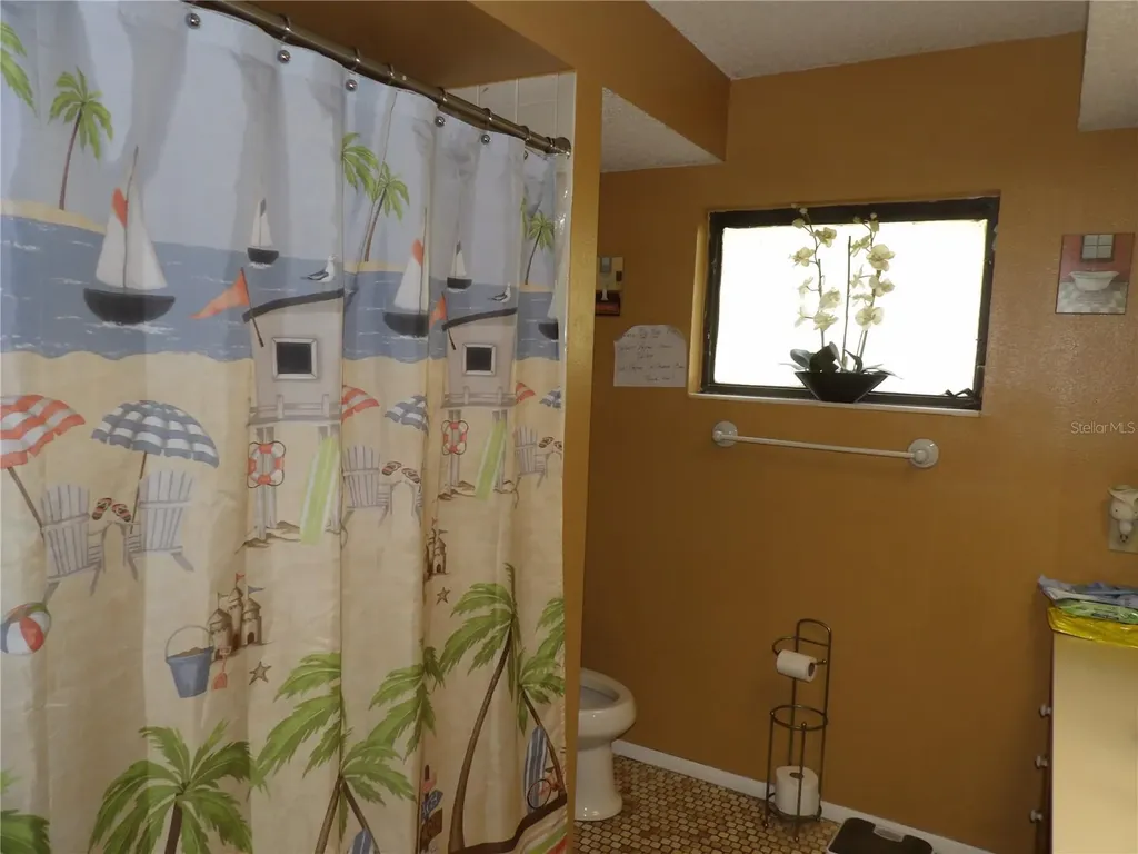 18211 Oaklawn Spring Hill FL 34610