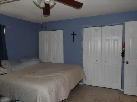 18211 Oaklawn Spring Hill FL 34610