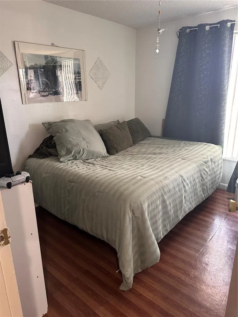 8848 Oak Circle Tampa FL 33615