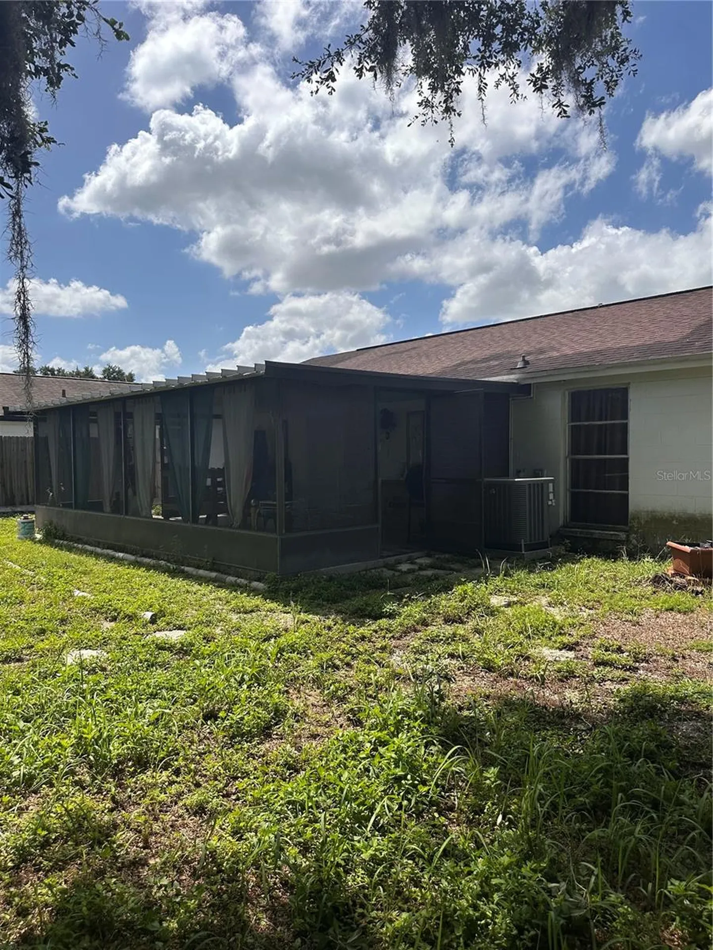 8848 Oak Circle Tampa FL 33615