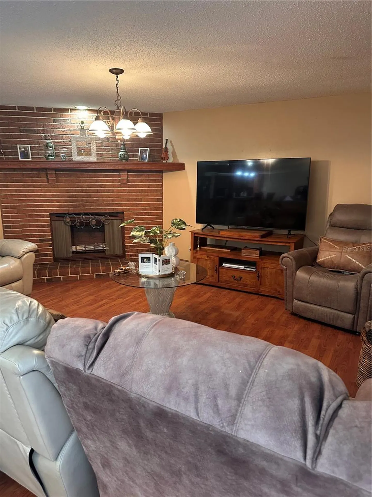 8848 Oak Circle Tampa FL 33615