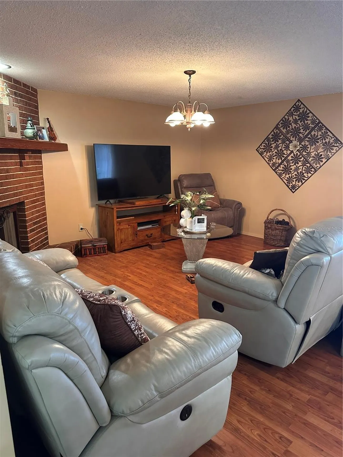 8848 Oak Circle Tampa FL 33615