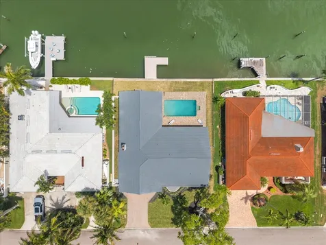4973 60th Avenue S St Petersburg FL 33715