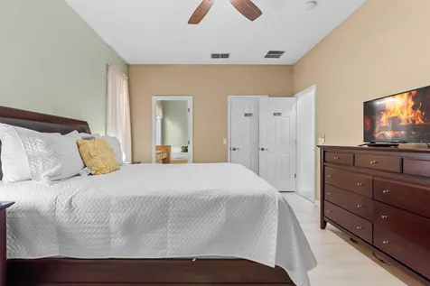 4692 Golden Beach Court Kissimmee FL 34746