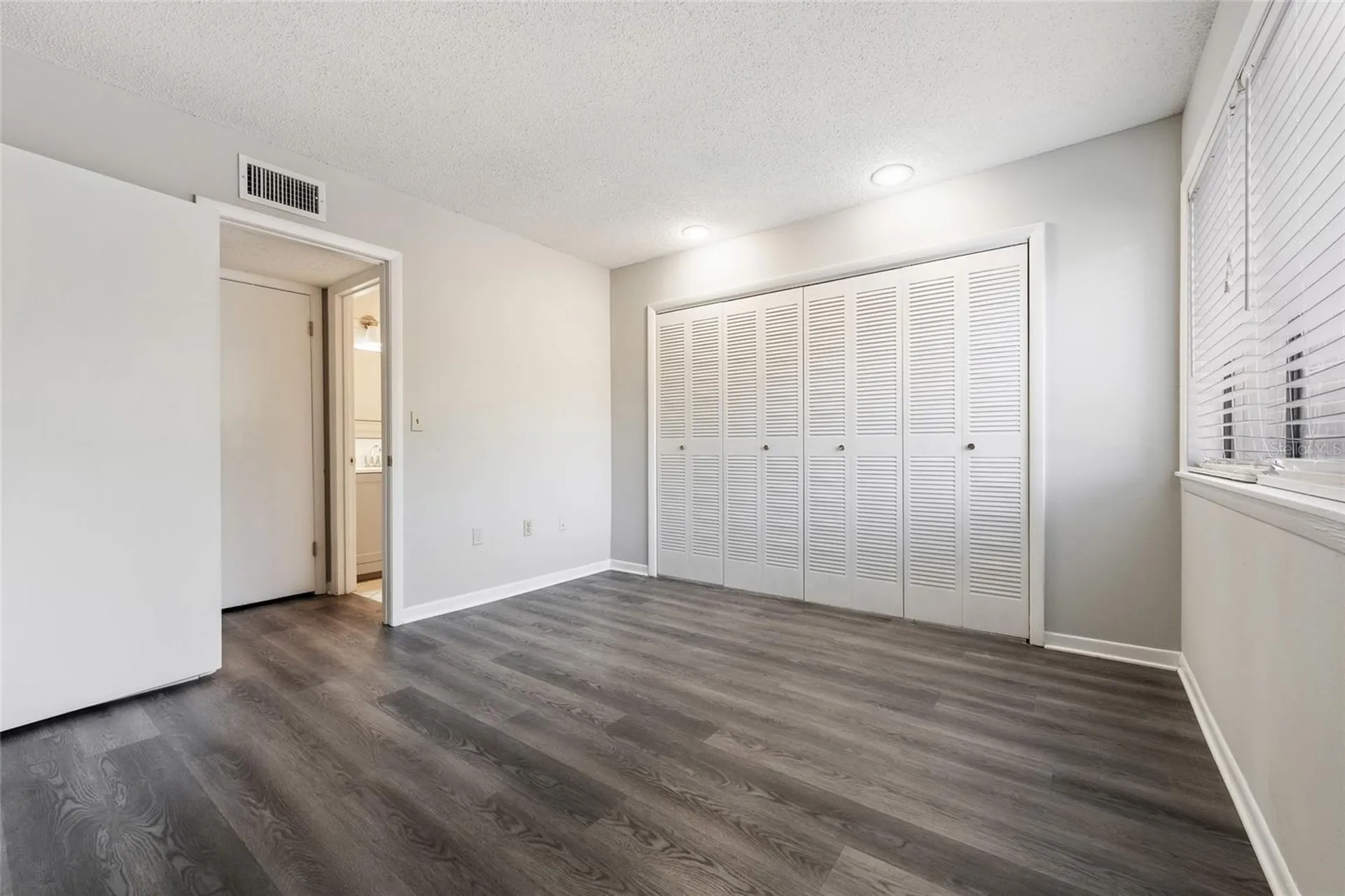 6120 Peregrine Avenue Orlando FL 32819