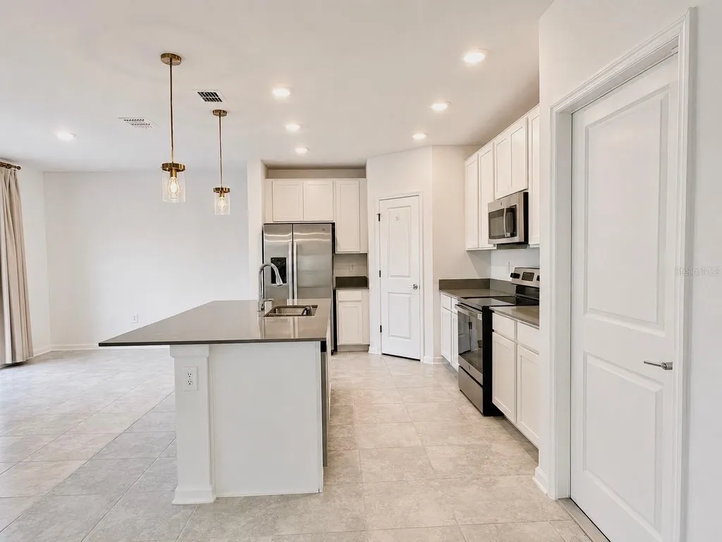 231 Brave Road Davenport FL 33837