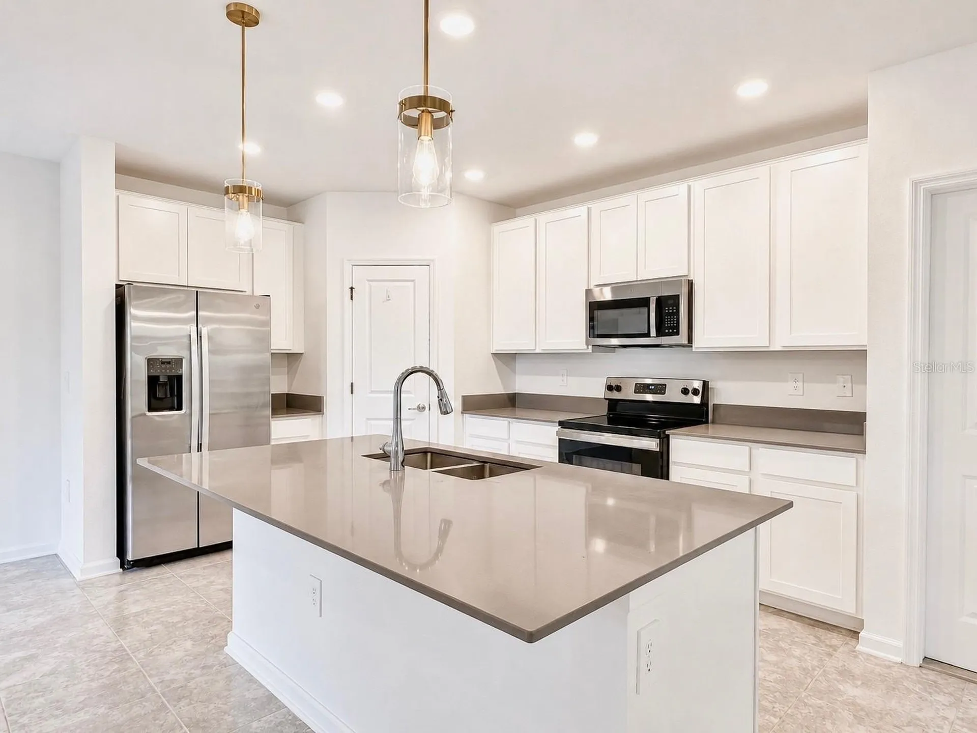 231 Brave Road Davenport FL 33837