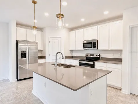 231 Brave Road Davenport FL 33837