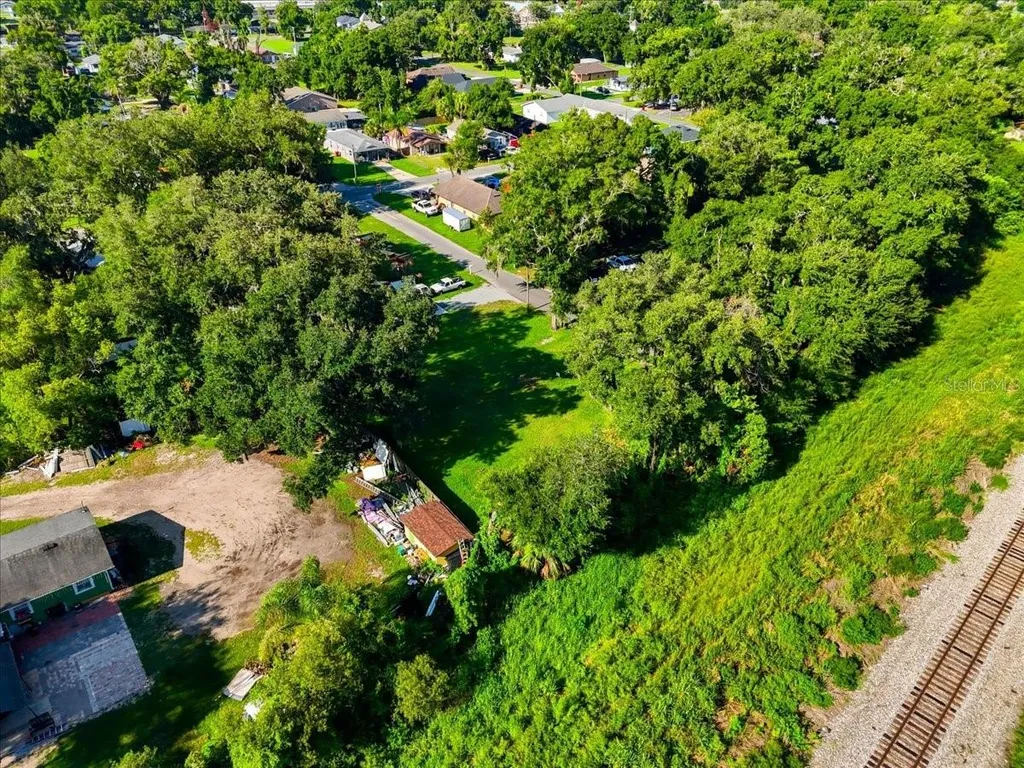 10 S Forest Street Plant City FL 33563