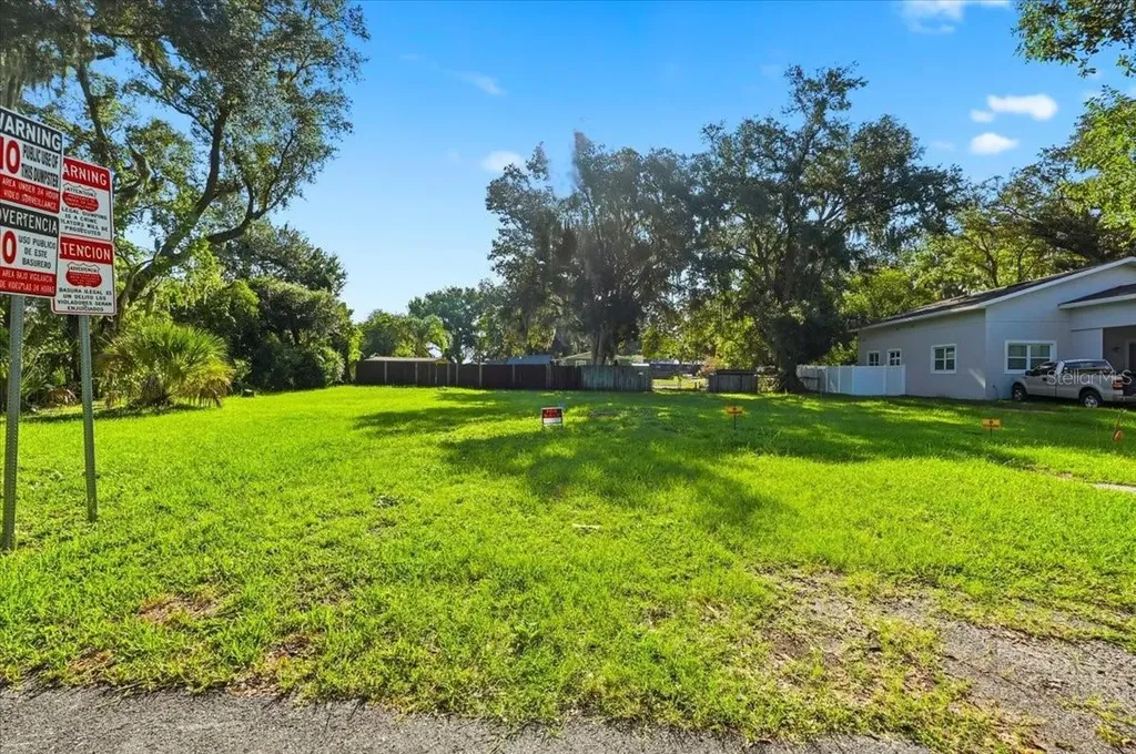 10 S Forest Street Plant City FL 33563