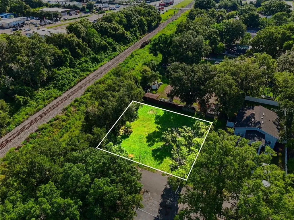 10 S Forest Street Plant City FL 33563