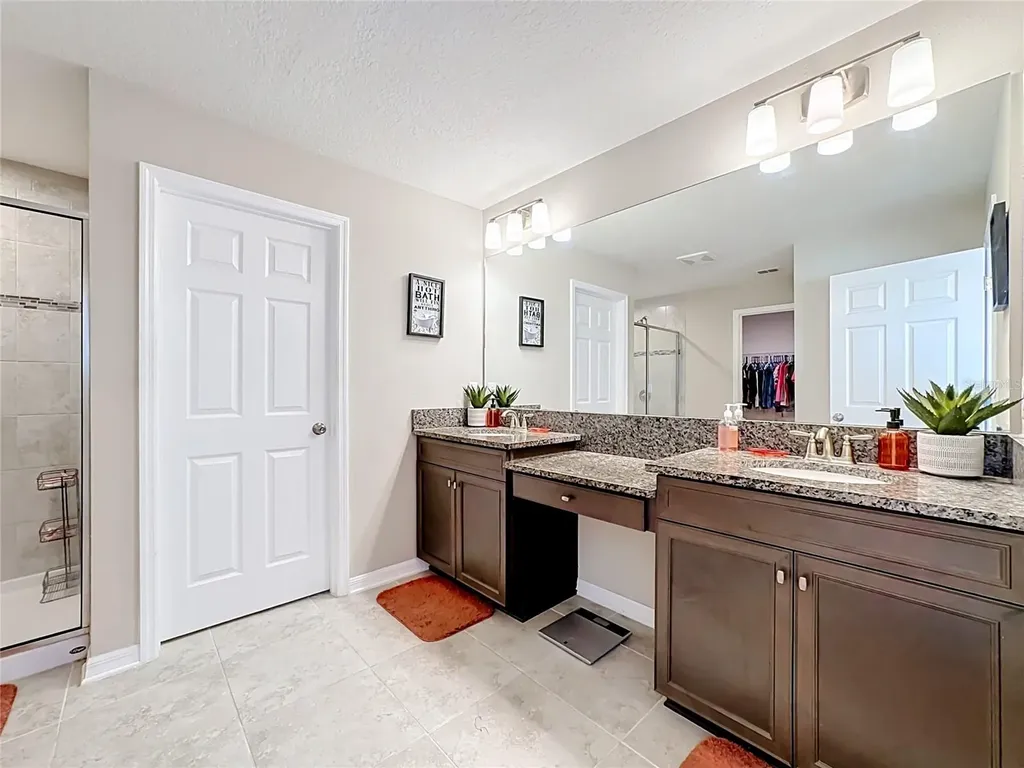 4923 Eagle Rock Drive Wimauma FL 33598