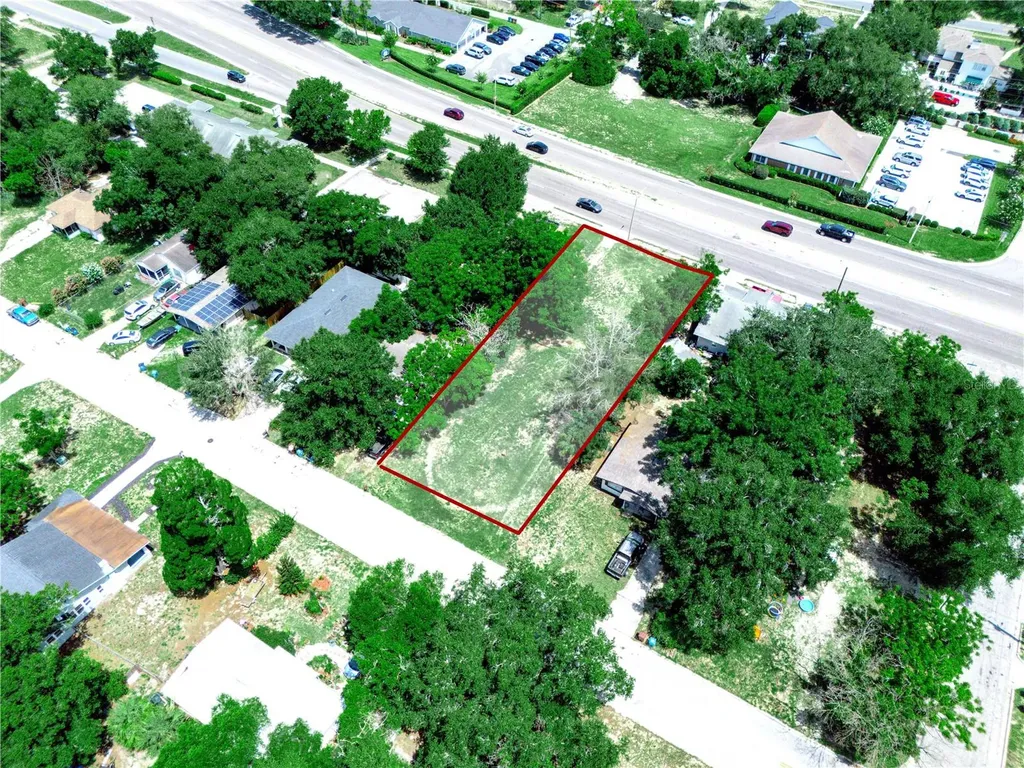 60 E Street Lake Wales FL 33855
