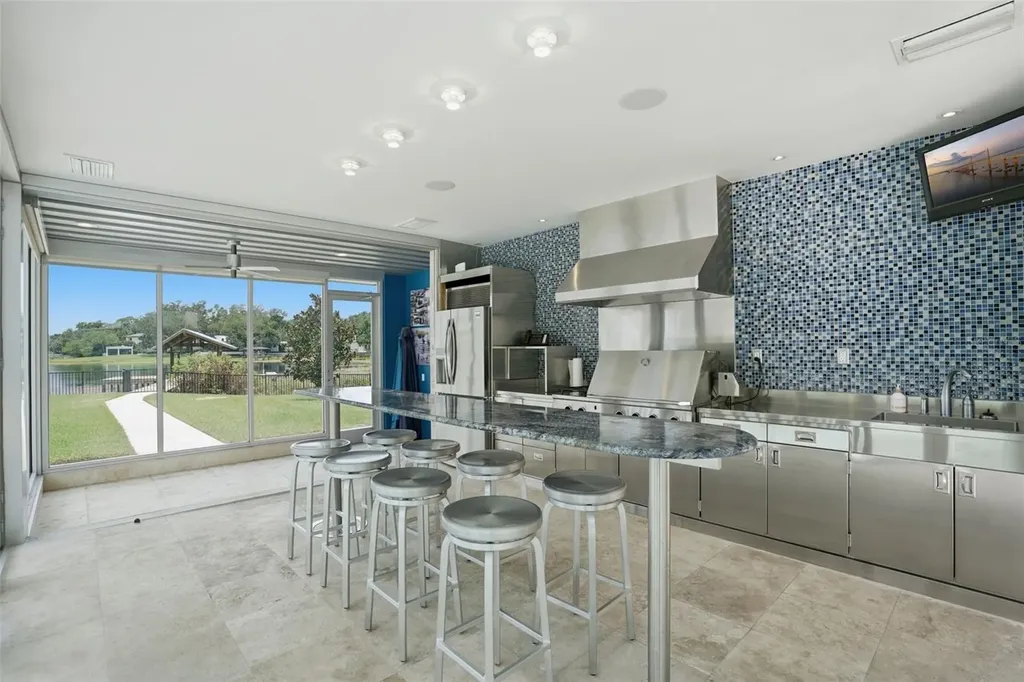2821 Linthicum Place Tampa FL 33618