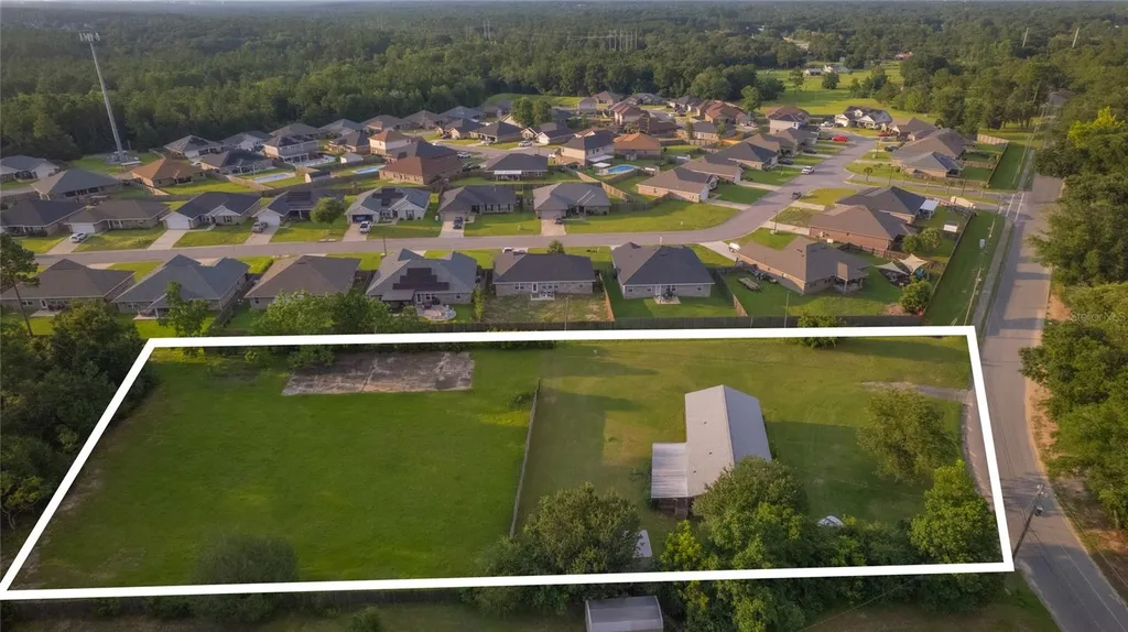 6915 Klondike Road Pensacola FL 32526