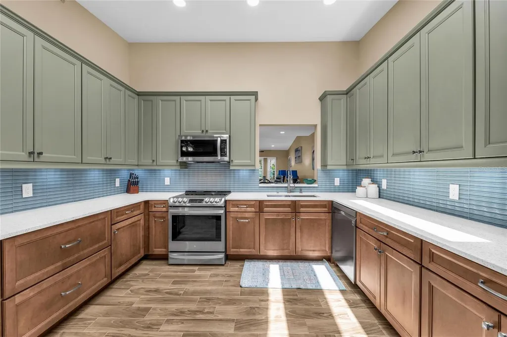 2350 Harbour Oaks Drive Longboat Key FL 34228