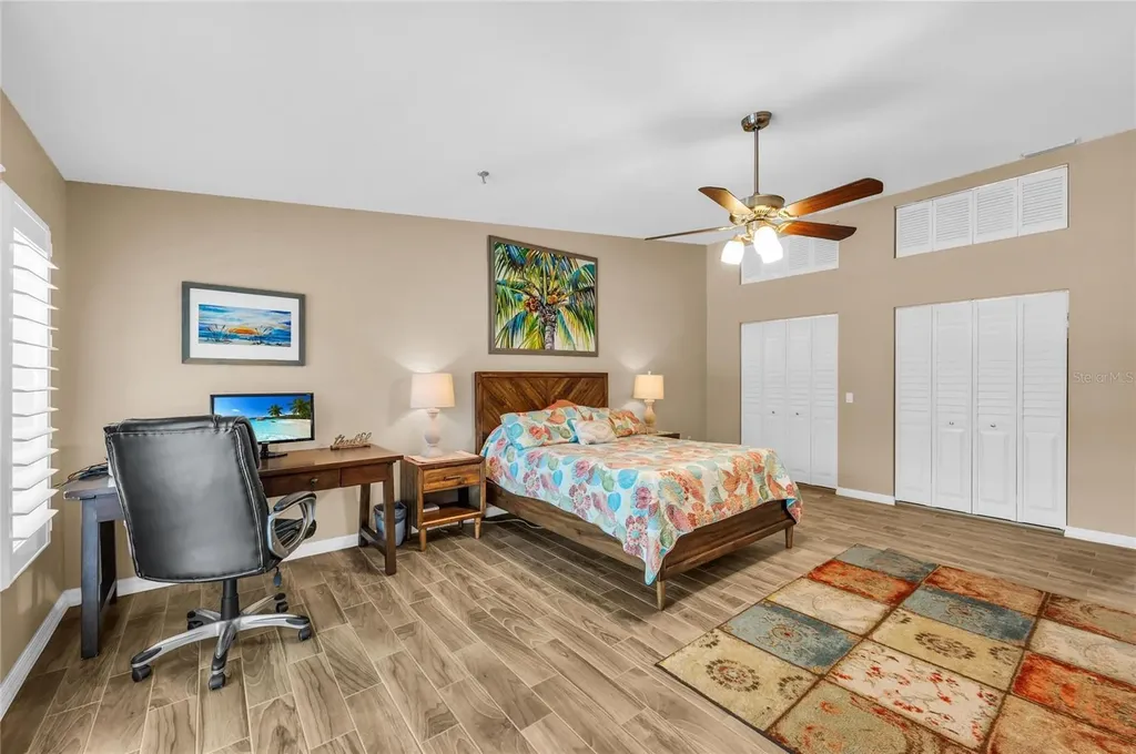 2350 Harbour Oaks Drive Longboat Key FL 34228