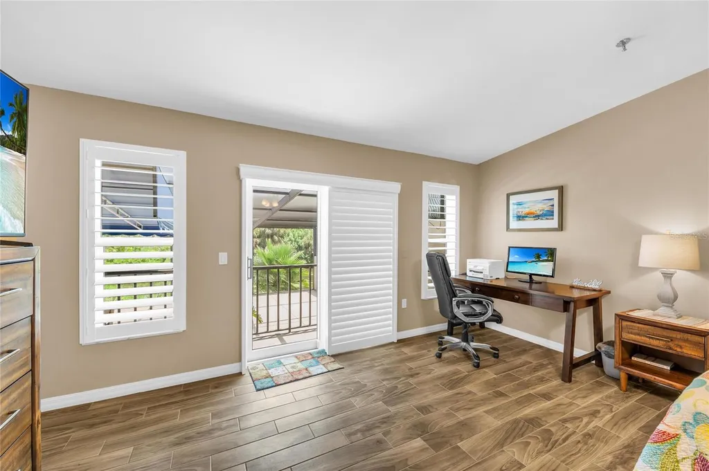 2350 Harbour Oaks Drive Longboat Key FL 34228